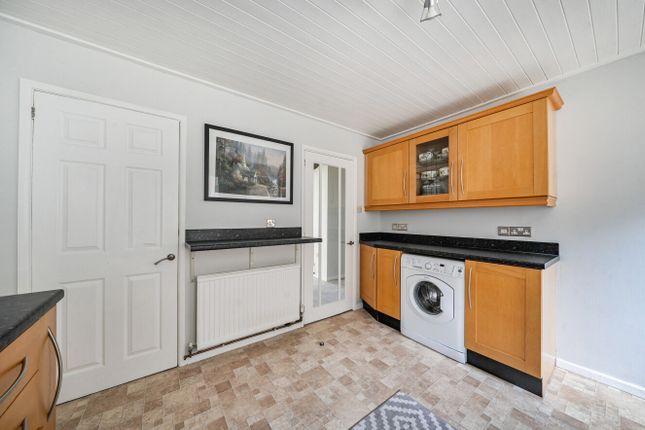 Rhos Eifion, 10, Churchill Drive, Powys photo 4