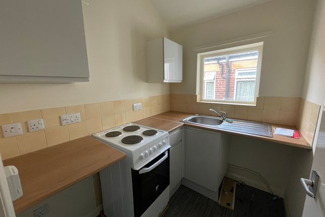 7a, Doncaster Road, SCUNTHORPE photo 2