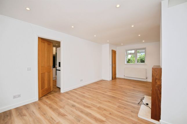 2, Green Acres, Welwyn Garden City photo 4