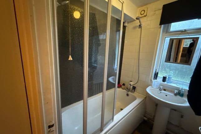 56 Dalford Court, Telford photo 5