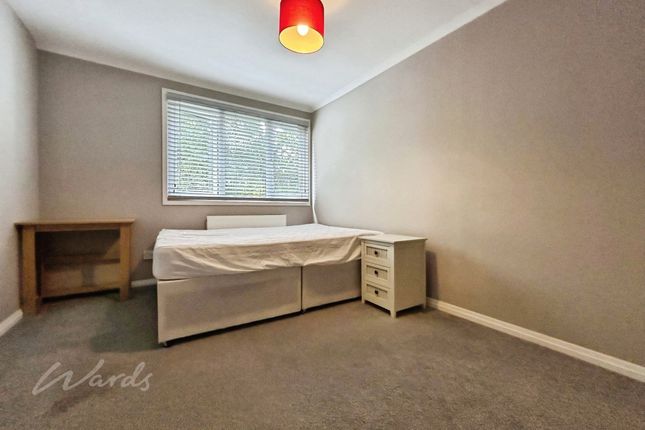 Room 2, 11, Cherry Tree Road, Tunbridge Wells photo 3