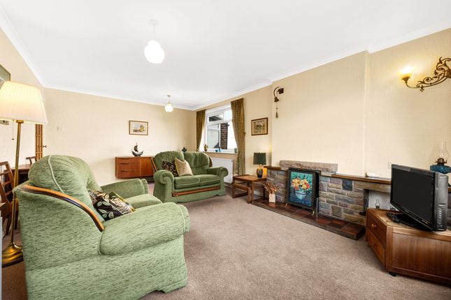 21, Woodside Drive, Stockport photo 4