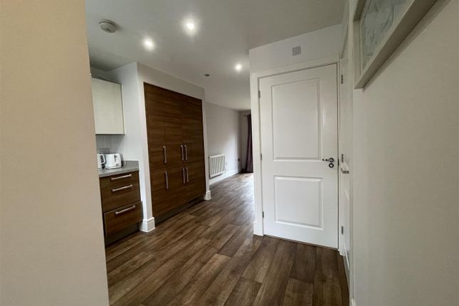 Norville Drive, Stoke-On-Trent photo 3