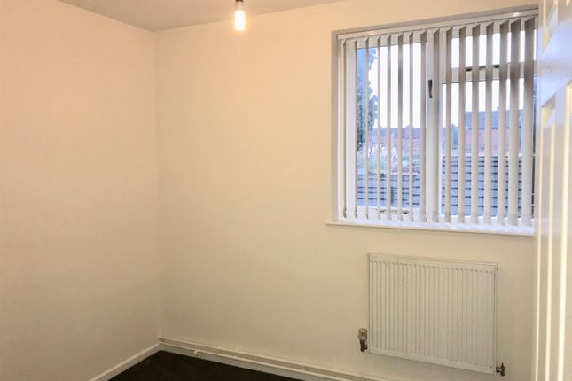 Flat to rent in Dean Street, Stoke, Coventry