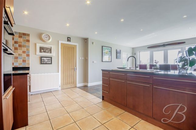 7, Baulk Lane, Notts photo 4