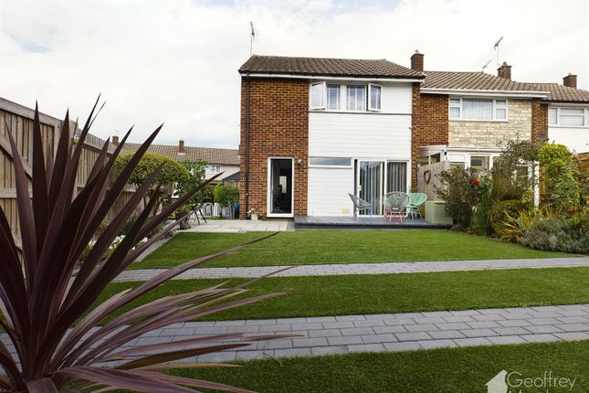 Thumbnail End terrace house for sale in Siddons Road, Chells, Stevenage