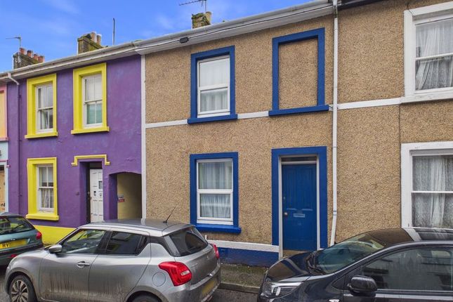 3-bed house on 30, Daniel Place, Penzance, £200,000