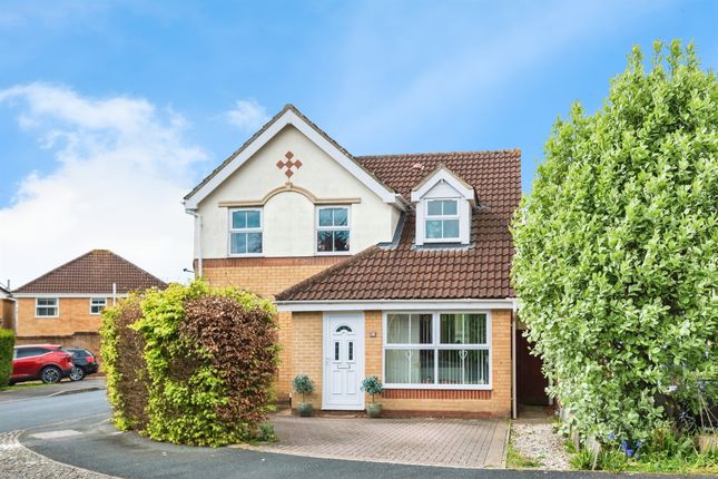 Thumbnail Detached house for sale in Yeats Close, Blunsdon, Swindon