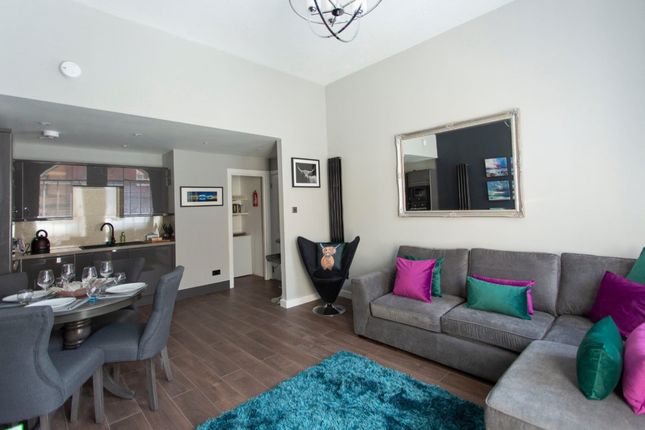 Flat to rent in 153 Bell Street, Glasgow
