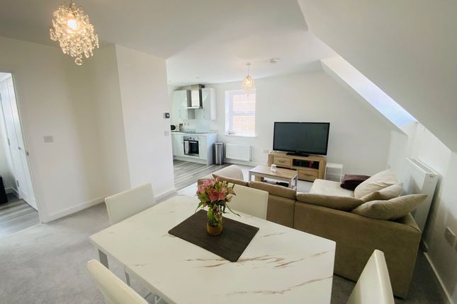 Flat 4, 5-7 Concorde Road, Maidstone photo 3