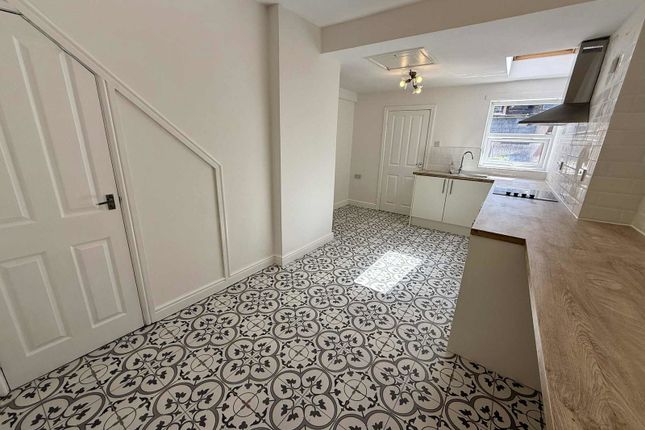 21, Gladstone Street, St. Helens photo 5