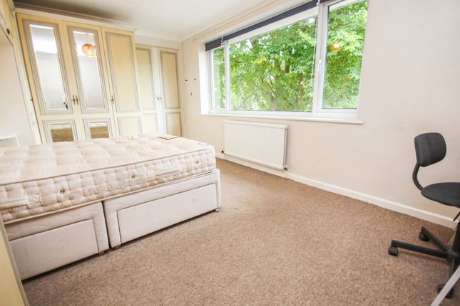 Flat 3, 2 Stirling Road, Bournemouth photo 5