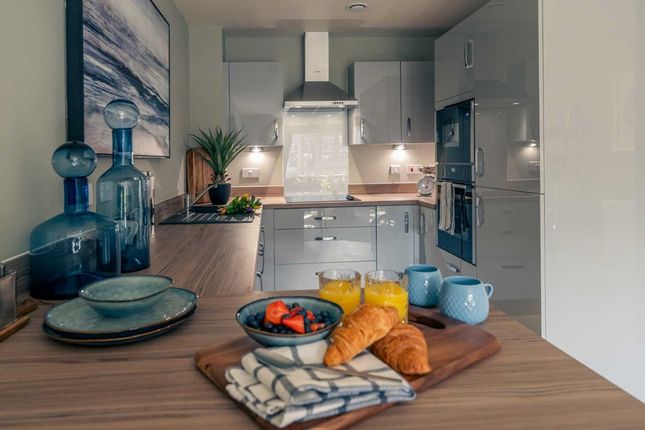 Thumbnail Property for sale in Westpole Avenue, Barnet