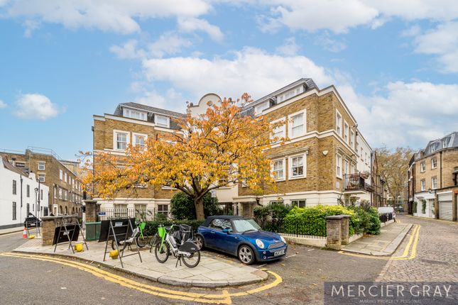 Flat for sale in Trafalgar Gardens, South End Row, Kensington W8