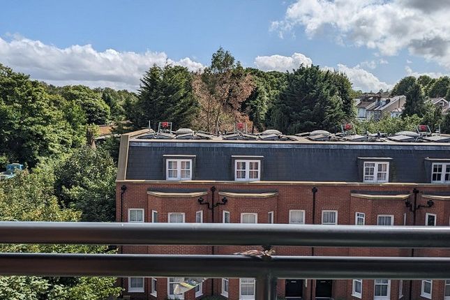 6 Station Road, Sutton photo 5