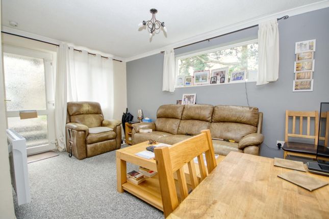 30, Kennet Close, SOUTHAMPTON photo 2