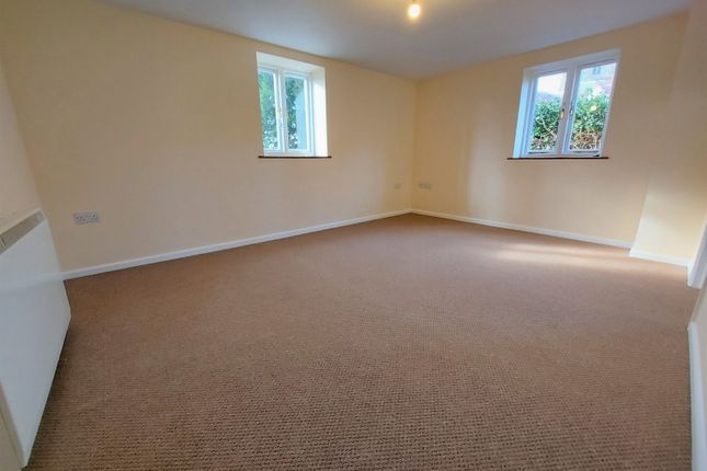 5, Pepperpot Mews, Worcester photo 3