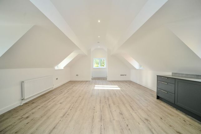 3 Hardwood Knoll House Overstrand Road, Cromer photo 2