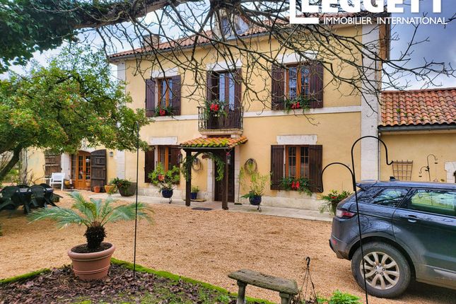 Villa for sale in Gout-Rossignol, Dordogne, Nouvelle-Aquitaine