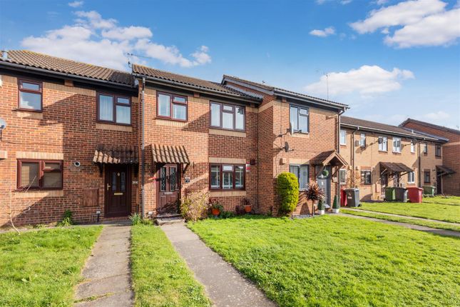 Thumbnail Terraced house for sale in Hardy Close, Cippenham, Slough
