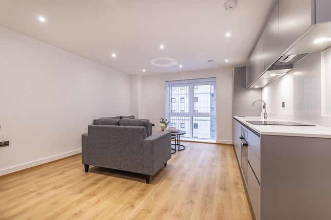 1 Mast Quay, London photo 3