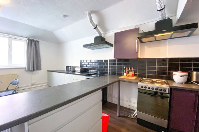 Flat to rent in Bedford Square, Brighton, East Sussex