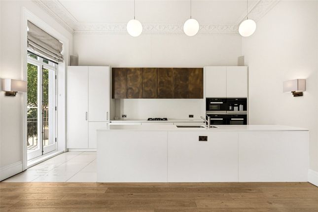 Flat 3, 8-10, Cranley Gardens, South Kensington photo 4