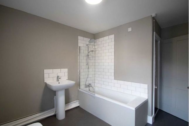 10a, High Street, Knighton photo 3