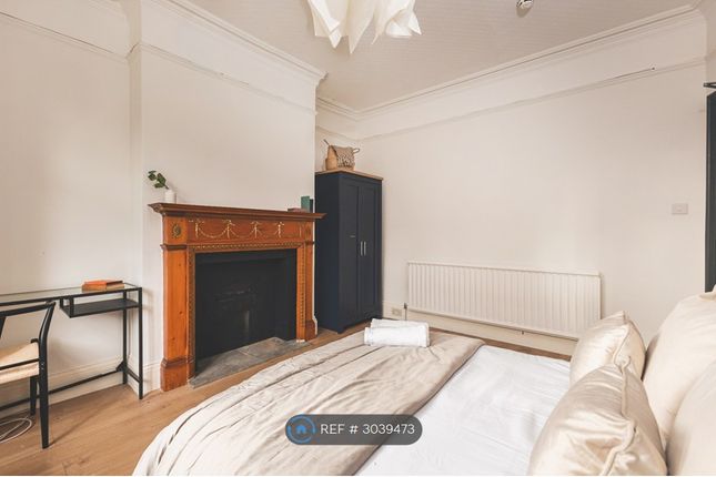 Waldegrave Road, London photo 4