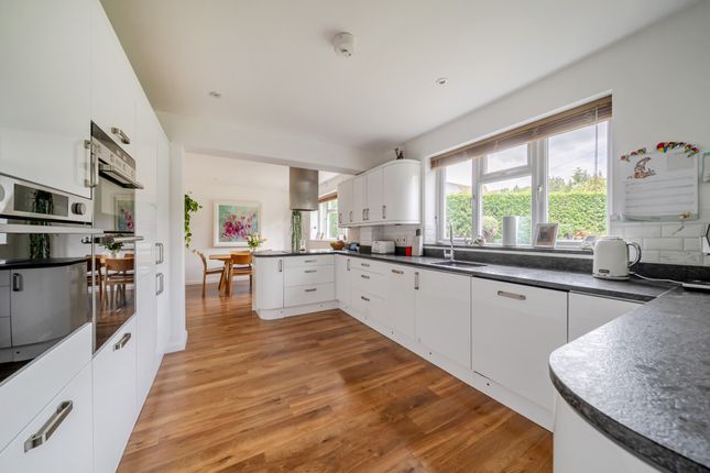 41, Park Crescent, Sunningdale photo 4