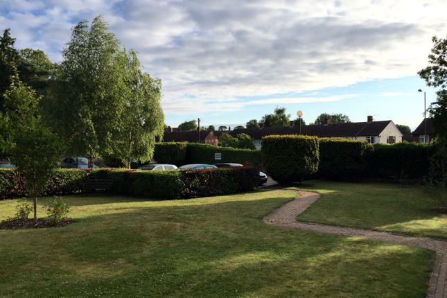 Thumbnail Flat for sale in Breakspear Court, The Crescent, Abbots Langley