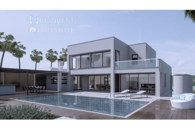 Thumbnail Detached house for sale in Funchal, Luz, Lagos