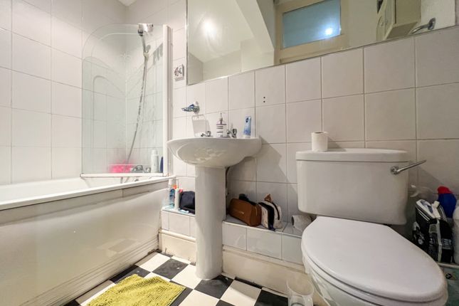 Flat 1