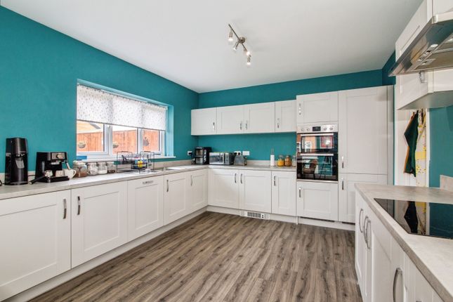 8, Merganser Crescent, Cramlington photo 4