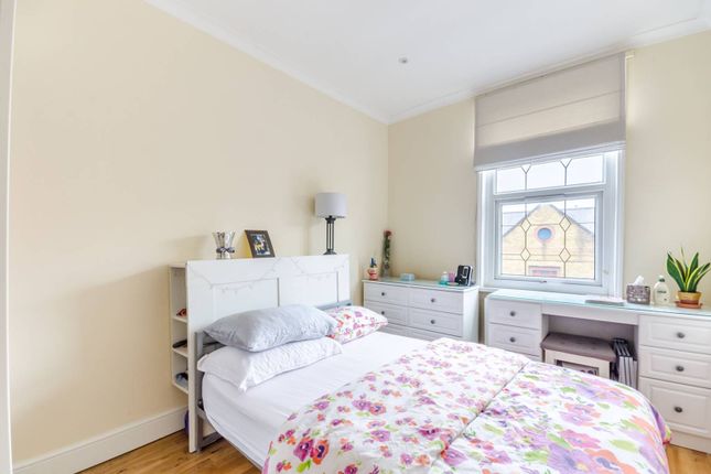 Thumbnail Flat to rent in North End Road, Fulham Broadway, London