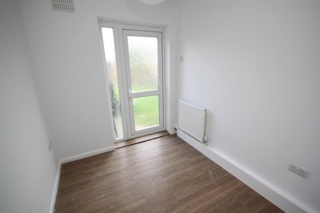 Maisonette to rent in Shepperton Road, Petts Wood, Orpington