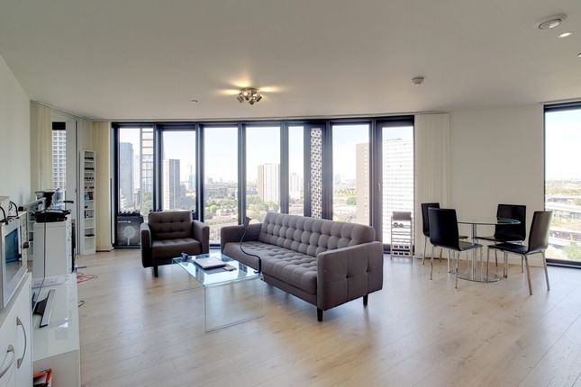 Flat for sale in Unex Tower, Station Street, London