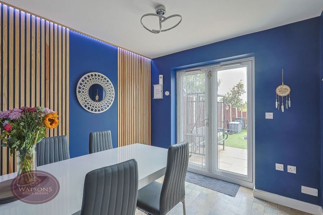 2, Calvert Close, Nottingham photo 4