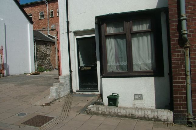Thumbnail Studio to rent in 17 Queen Street, Aberystwyth