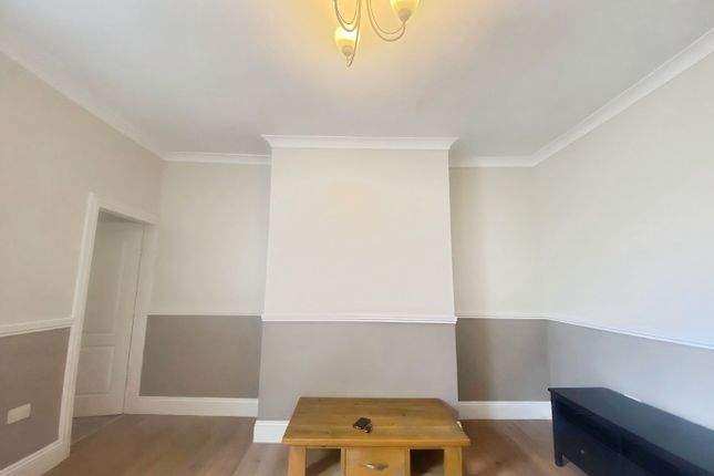 10, Egerton Road, South Shields photo 4