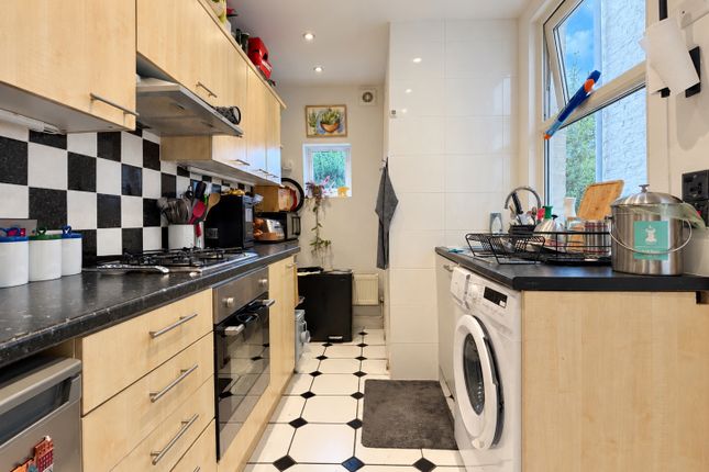 Sotheron Road, Watford photo 4