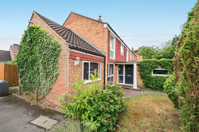 1, Clay Wood Close, Orpington photo 2
