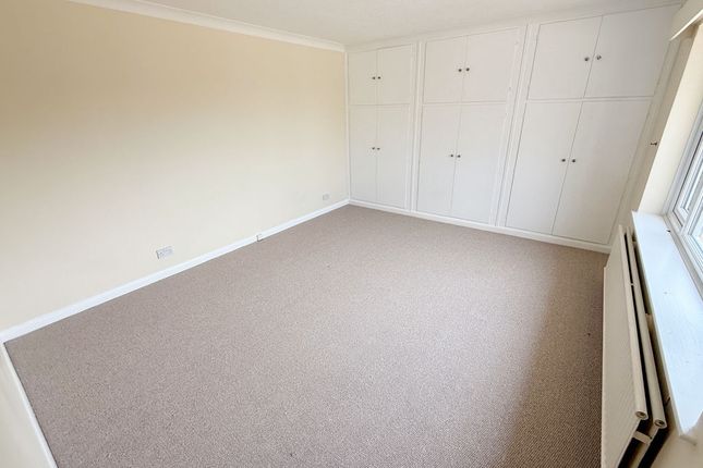 10, Hillside Drive, Grantham photo 5