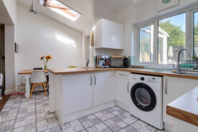 56, Batchwood Drive, St Albans photo 4