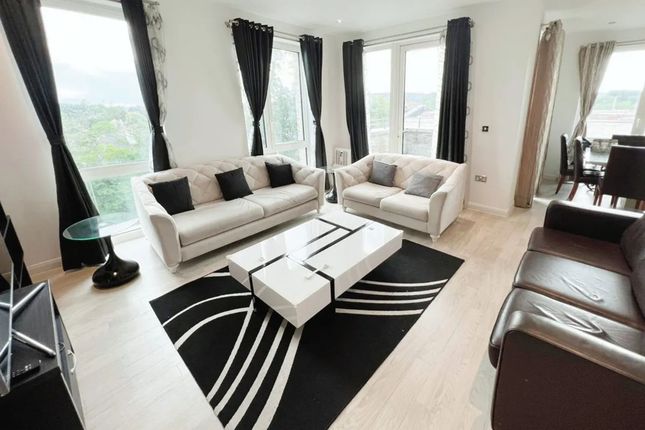 Flat 18B, Grafham Court, Edgware photo 3