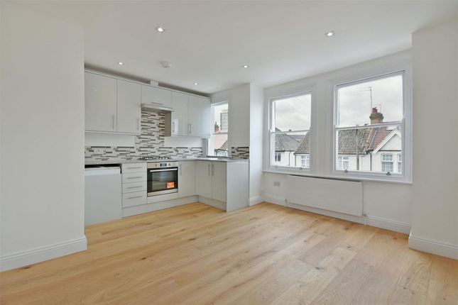 Flat to rent in Russell Road, West Hendon