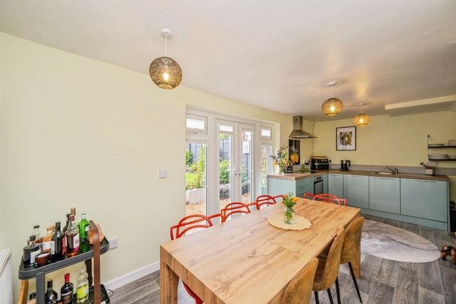 8, Woodlands Way, Rugeley photo 4