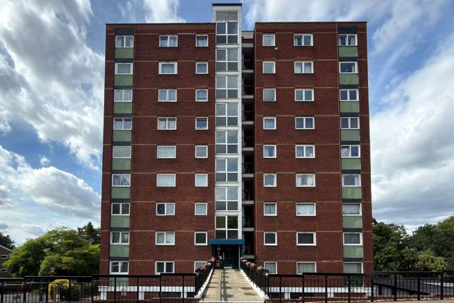 1-bed flat on Flat 8 Keats House, Porchester Mead, Beckenham, Kent, BR3 1TD, £155,000