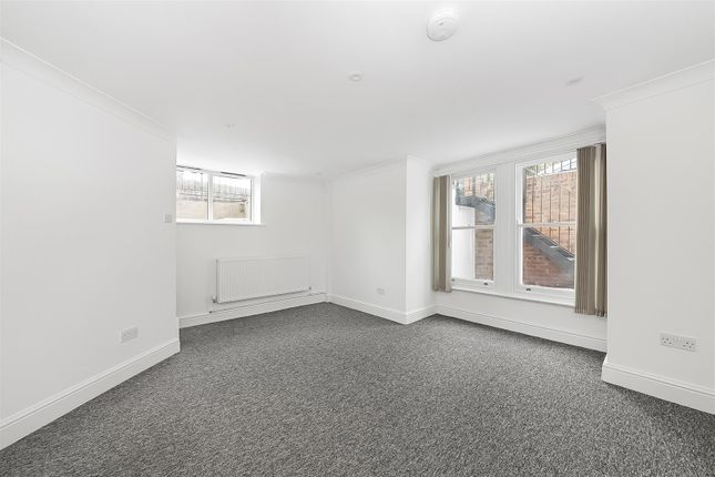 41, Kirkside Road, London photo 4