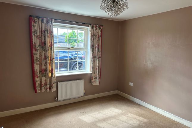 16, Bridgewater Way, Rotherham photo 4